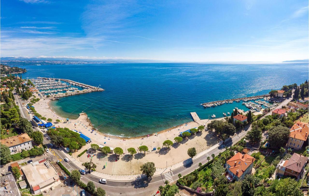 1 Bedroom Cozy Apartment In Ičići Εξωτερικό φωτογραφία