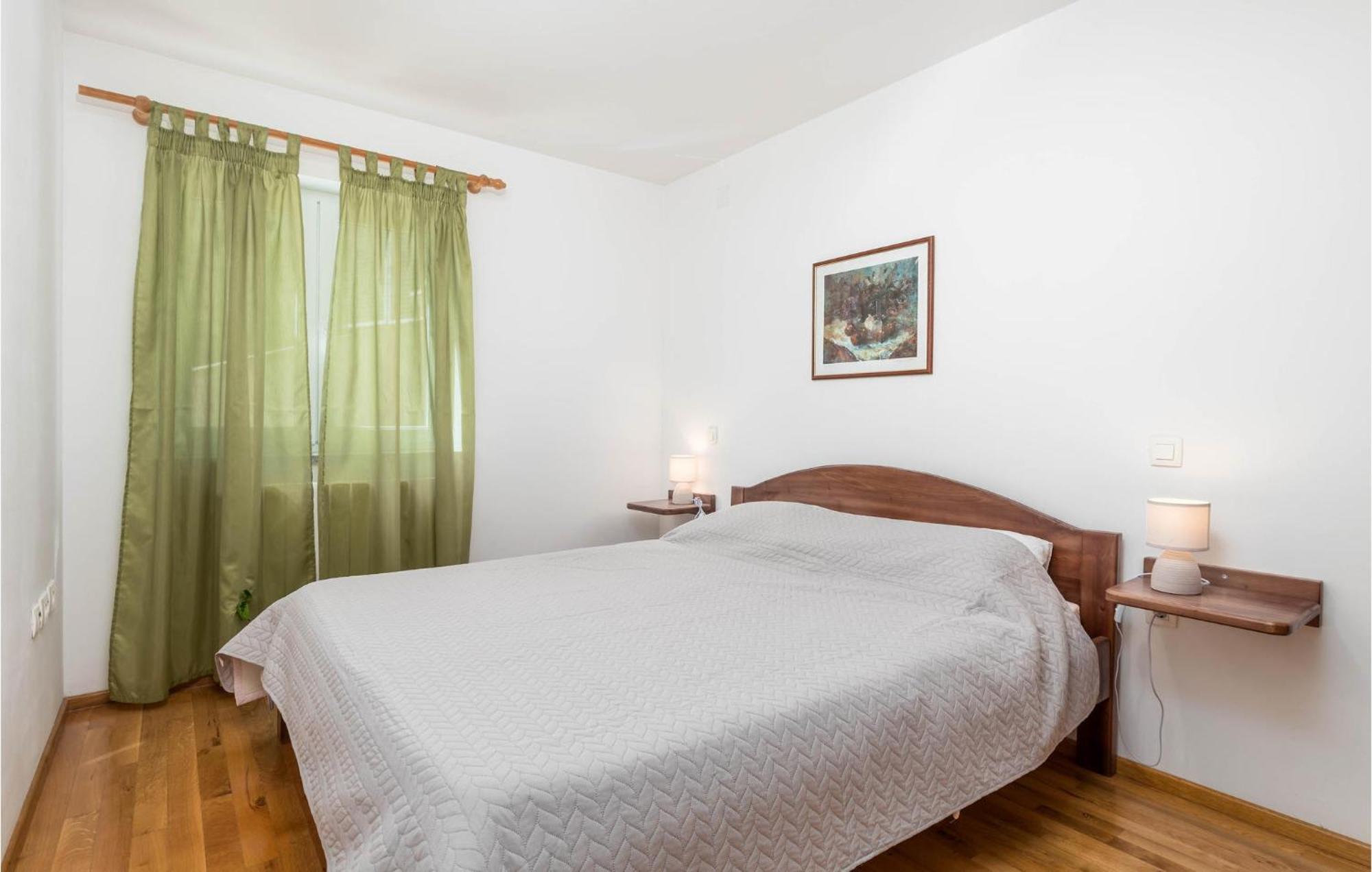 1 Bedroom Cozy Apartment In Ičići Εξωτερικό φωτογραφία